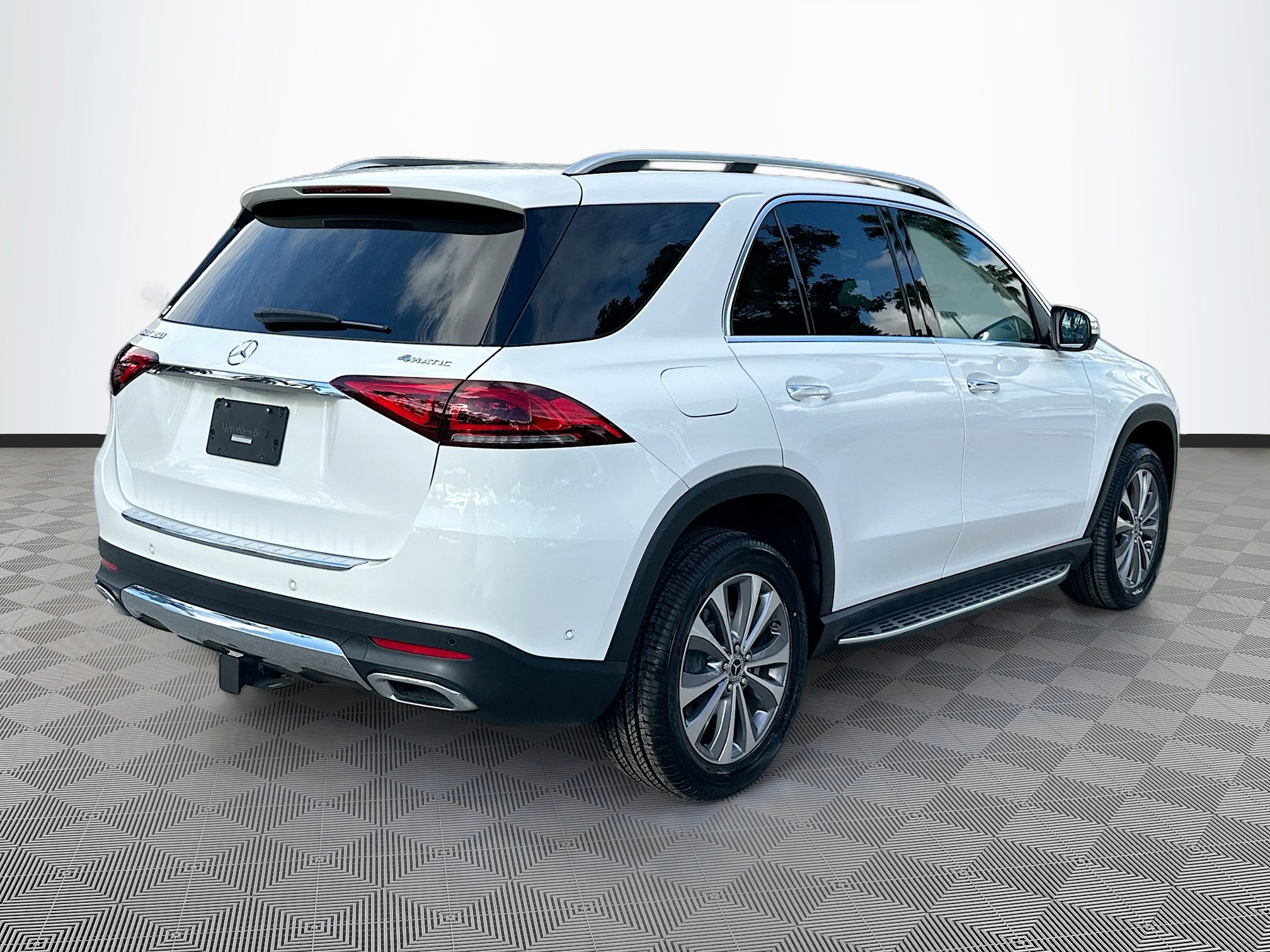 Used 2022 Mercedes-Benz GLE 350 4MATIC image 7