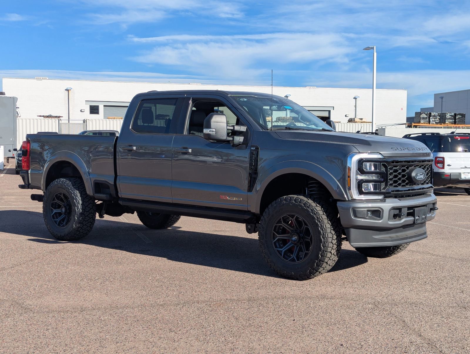New 2025 Ford F250 XLT w/ Black Appearance Package AWD/4WD image 38
