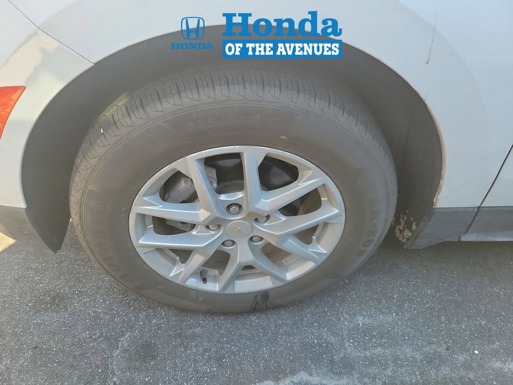 Used 2024 Chevrolet Equinox LT AWD/4WD image 4