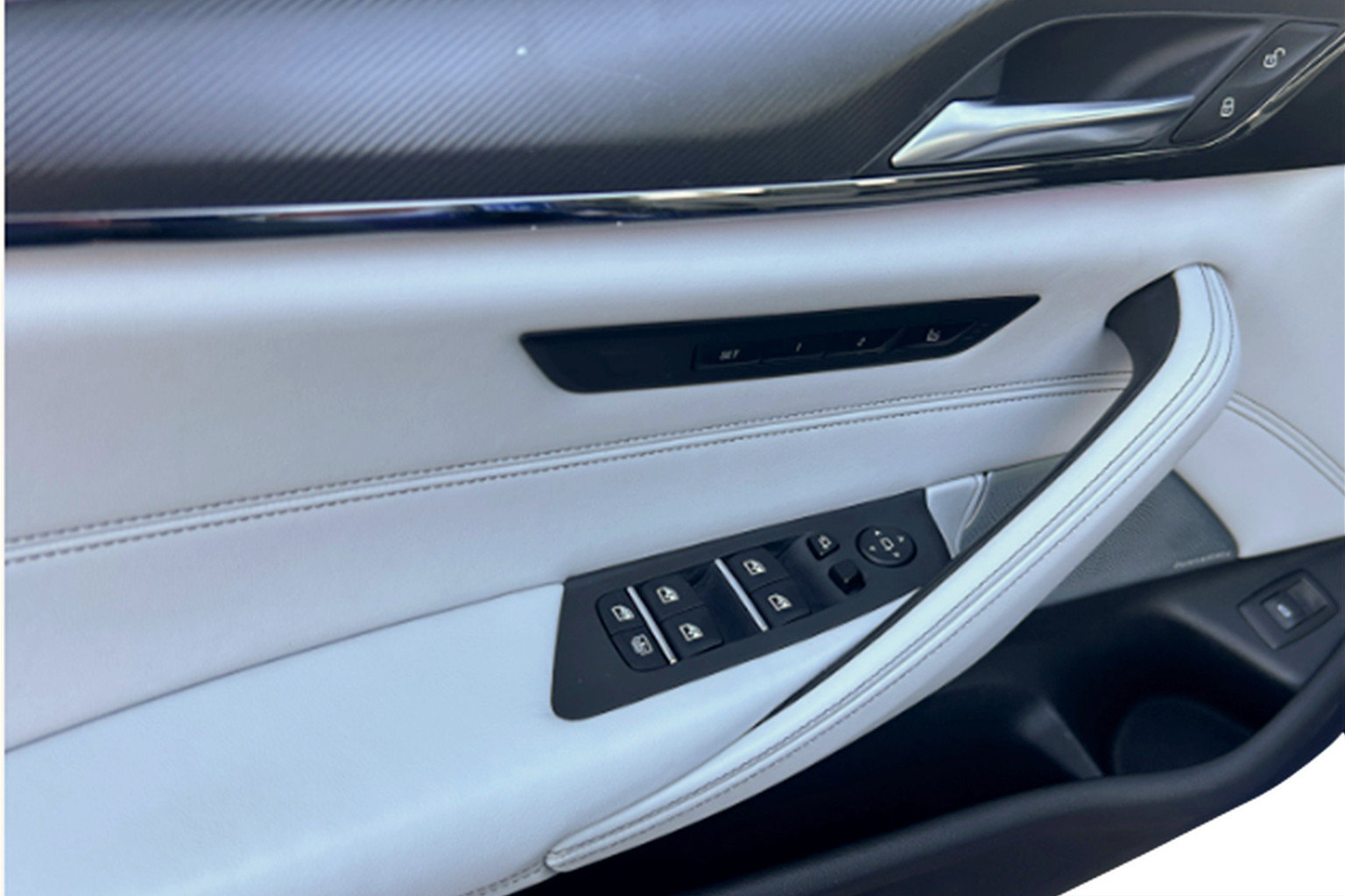 Used 2020 BMW M5 w/ Executive Package image 11