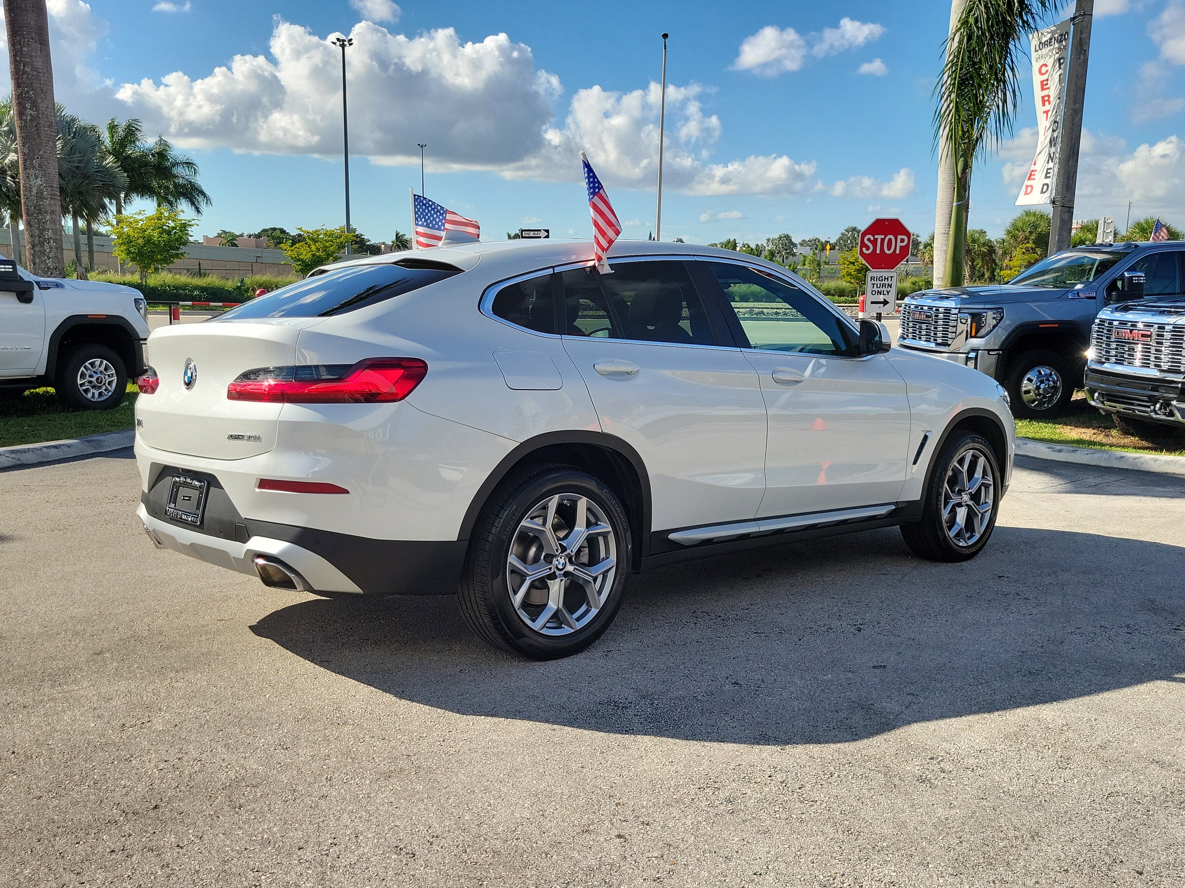 Used 2025 BMW X4 xDrive30i image 5