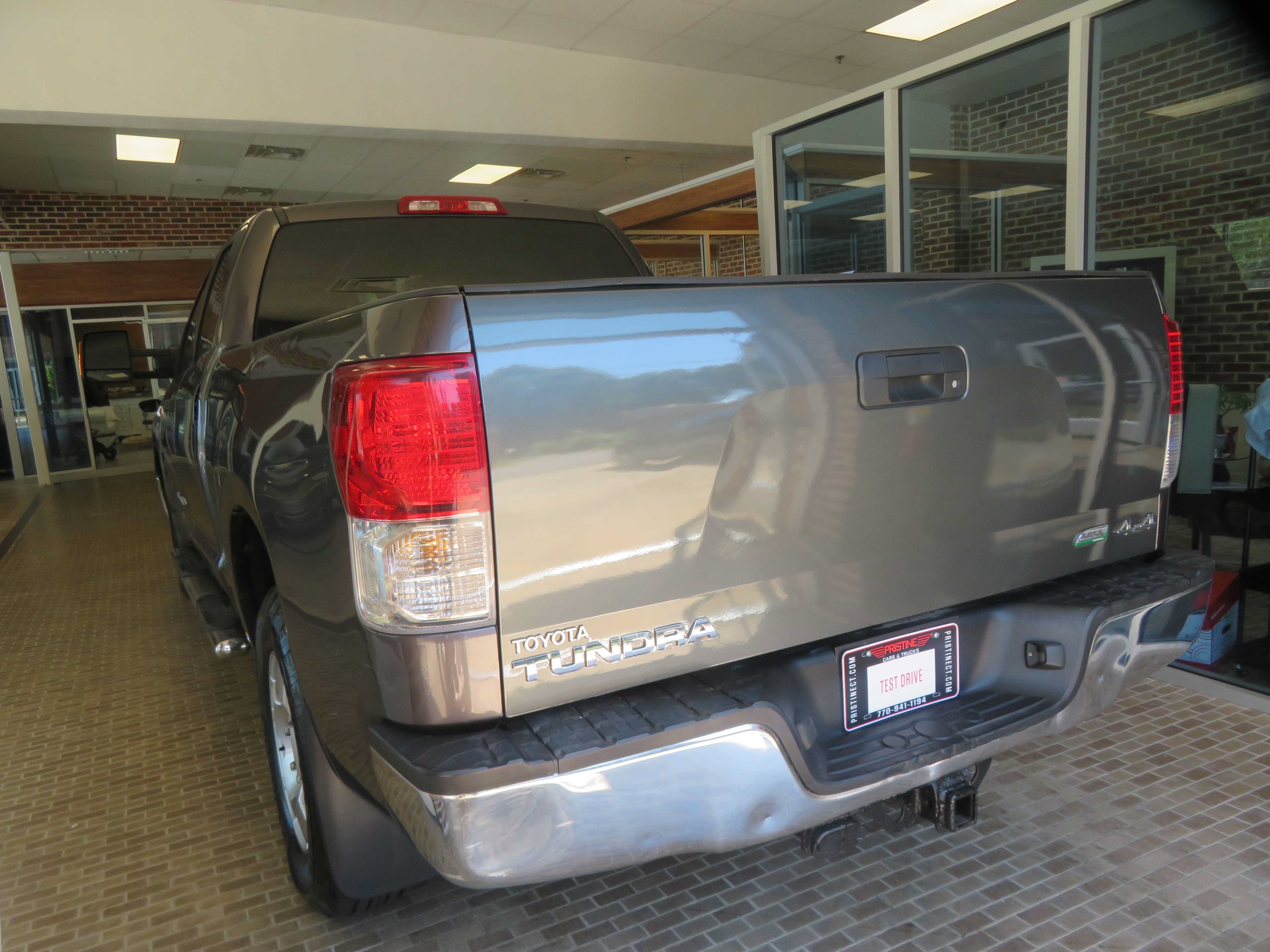 Used 2012 Toyota Tundra 4x4 Double Cab w/ Tow Pkg image 6