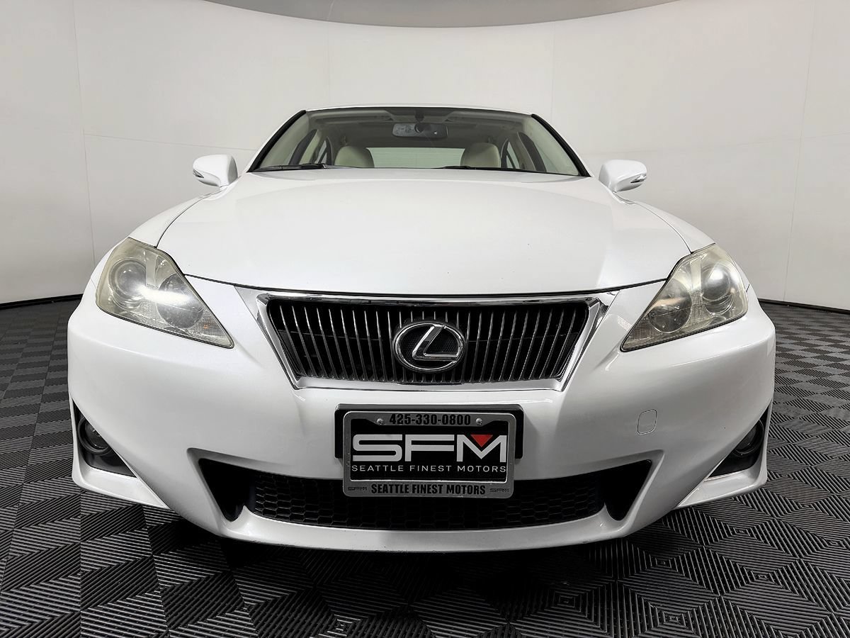 Used 2011 Lexus IS 250 AWD w/ Premium Pkg Value Edition image 4