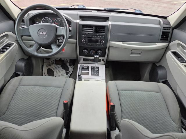 Used 2008 Jeep Liberty Sport w/ Popular Equipment Group AWD/4WD image 46