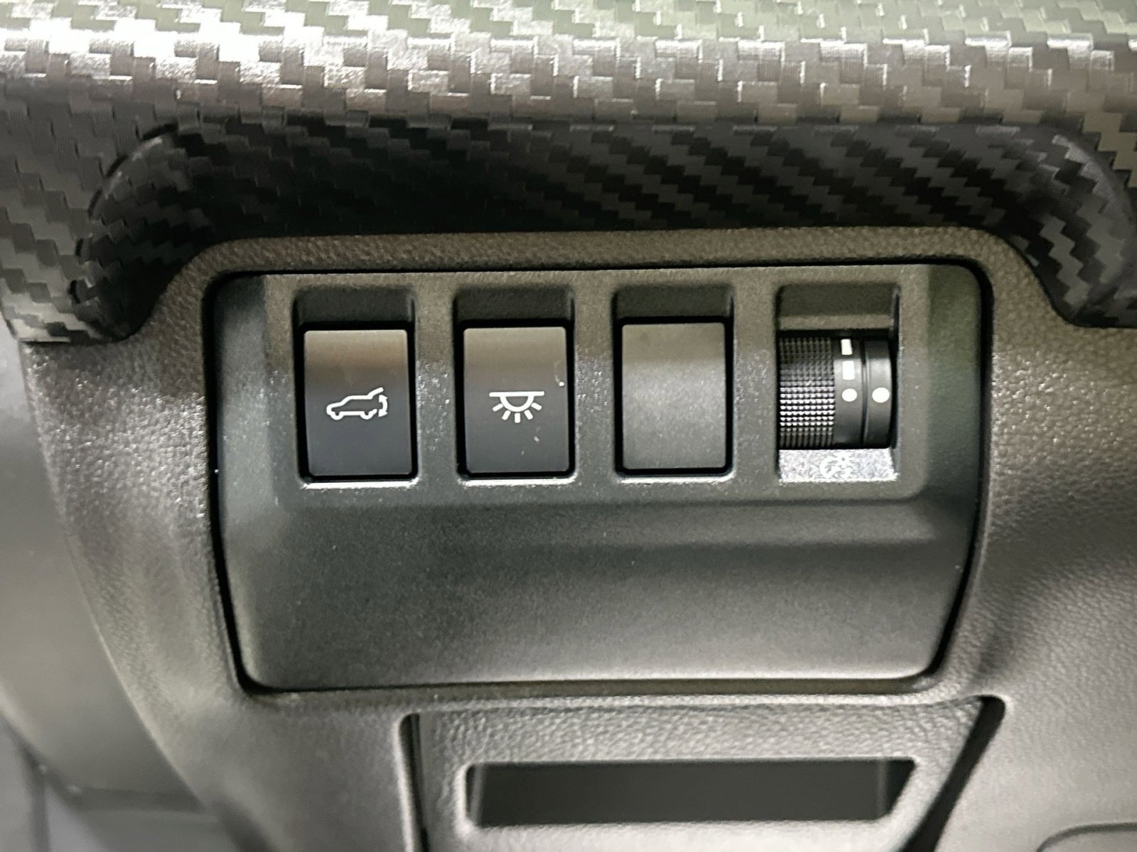 Used 2023 Subaru Ascent Premium w/ Convenience Package image 17