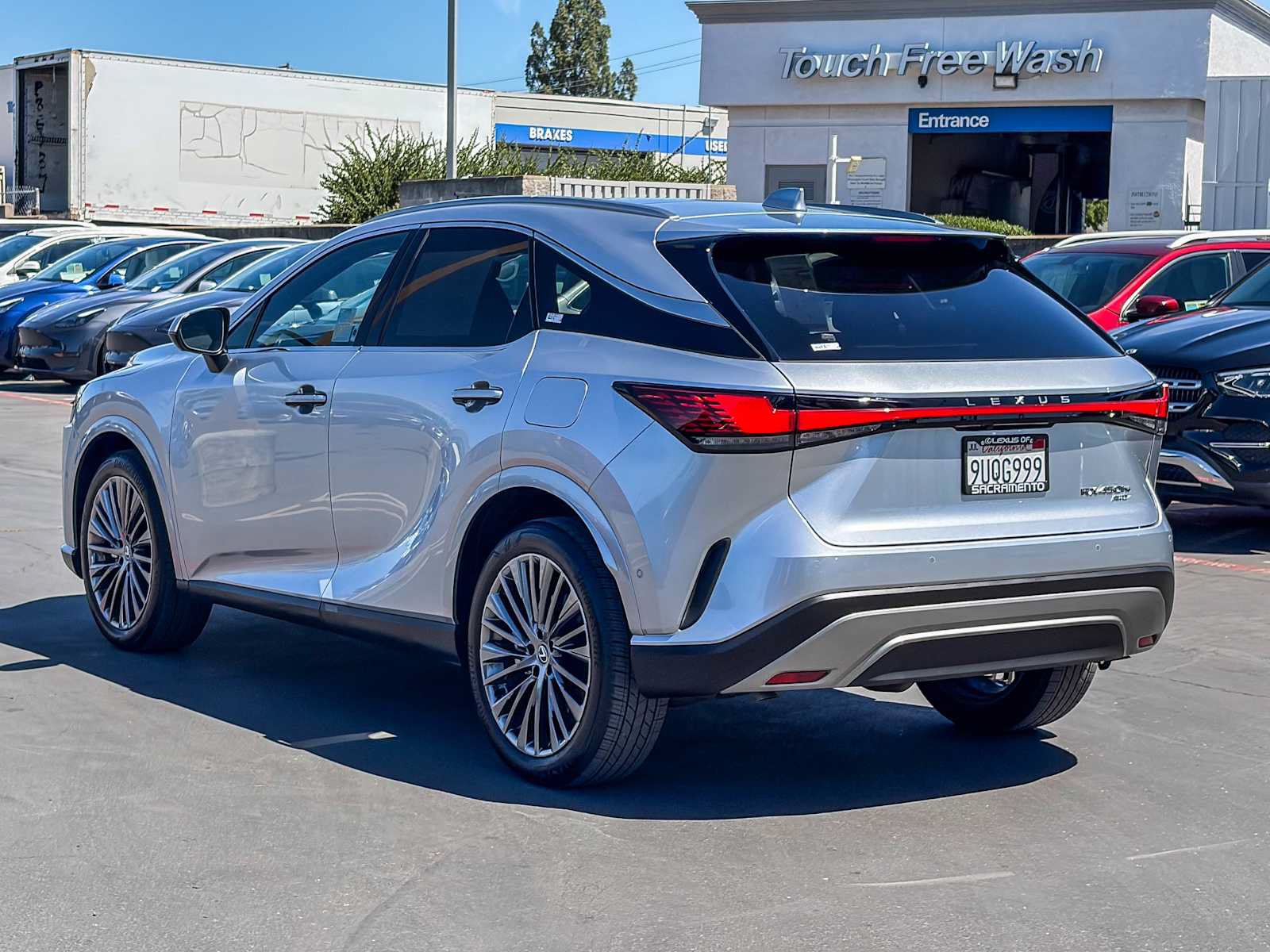 Used 2025 Lexus RX 450h AWD w/ Convenience Package image 2