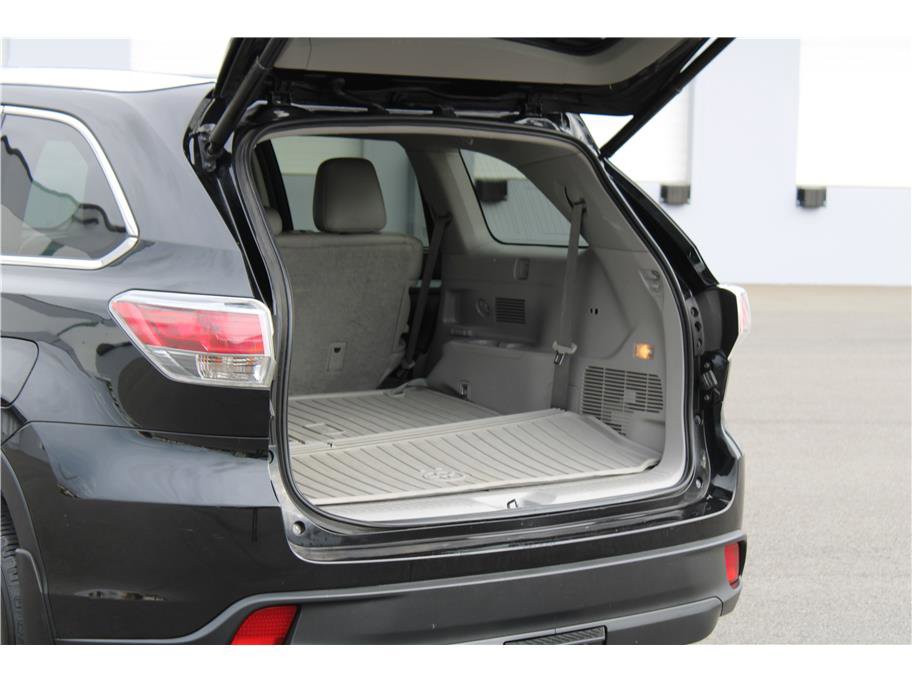 Used 2016 Toyota Highlander XLE image 39