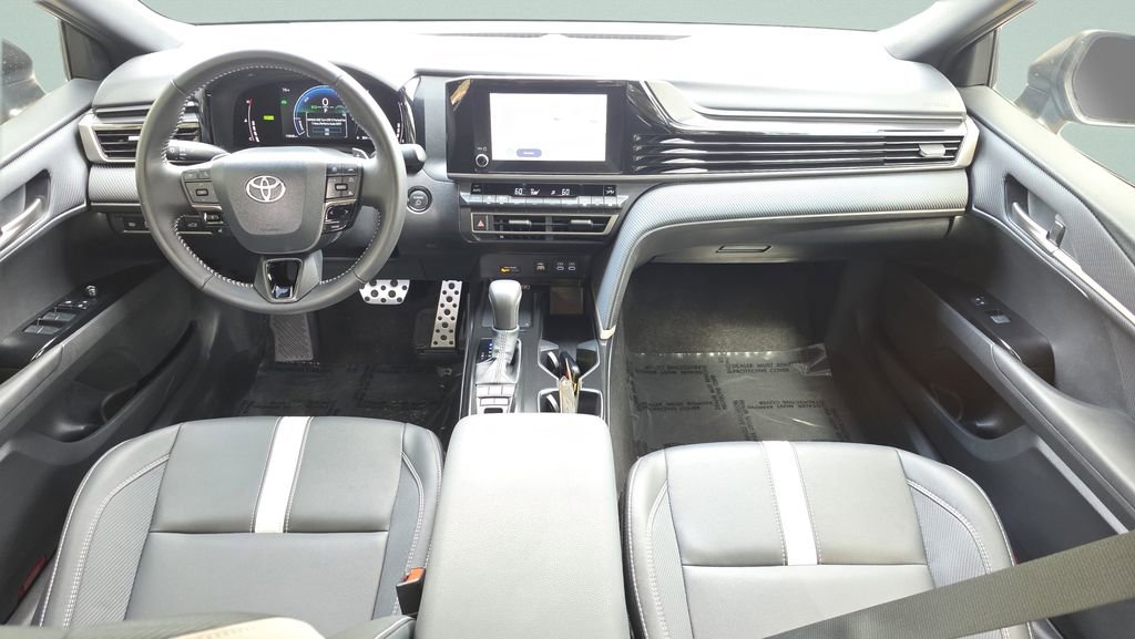 Used 2026 Toyota Camry SE image 11