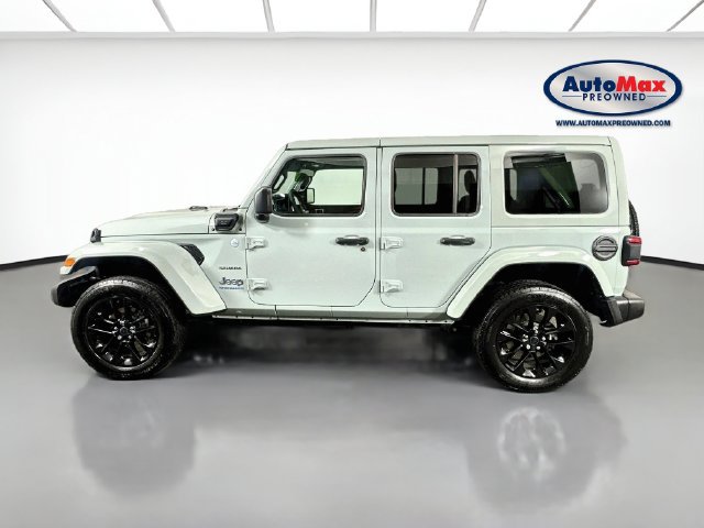 Used 2024 Jeep Wrangler Unlimited Sahara AWD/4WD image 8