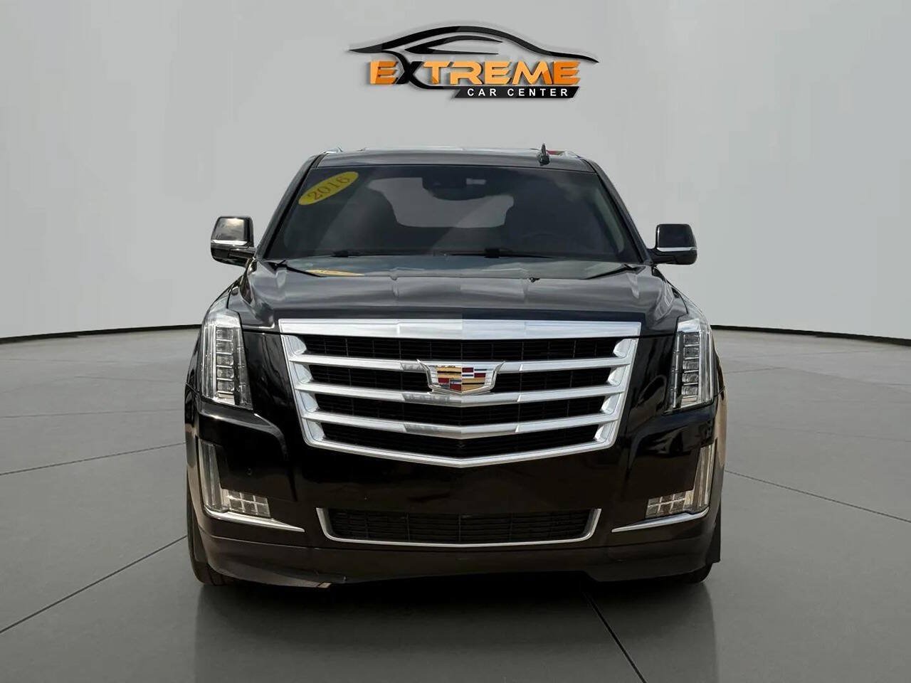 Used 2016 Cadillac Escalade Luxury AWD/4WD image 9