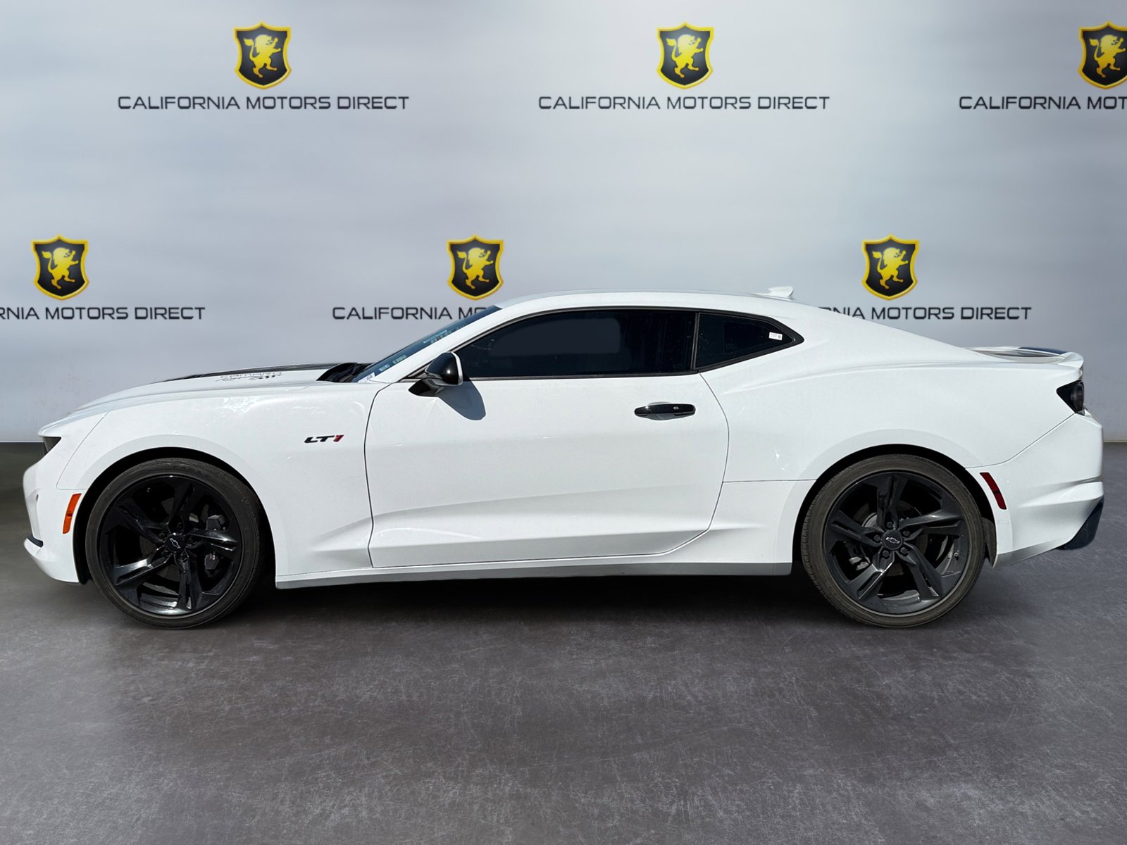 Used 2022 Chevrolet Camaro LT w/ RS Package image 2