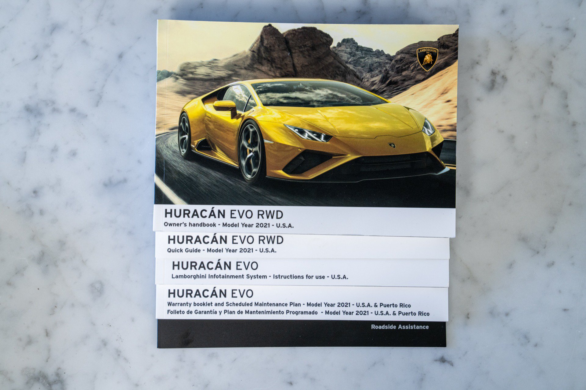 Used 2021 Lamborghini Huracan EVO RWD image 20