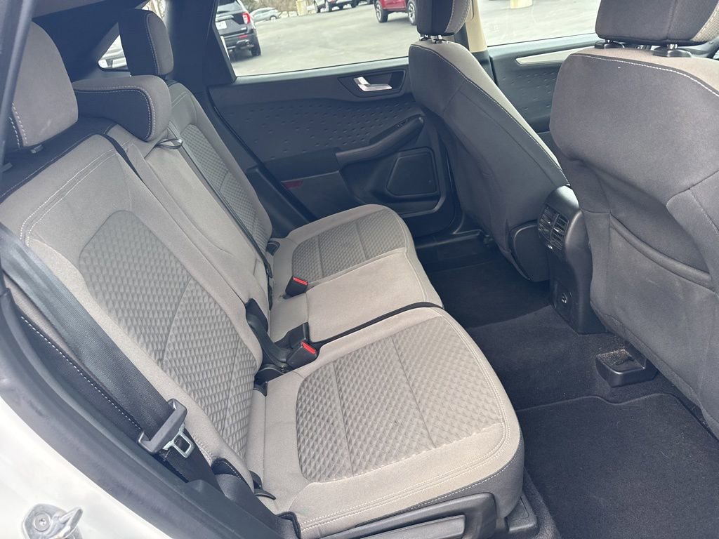 Used 2020 Ford Escape SE image 11
