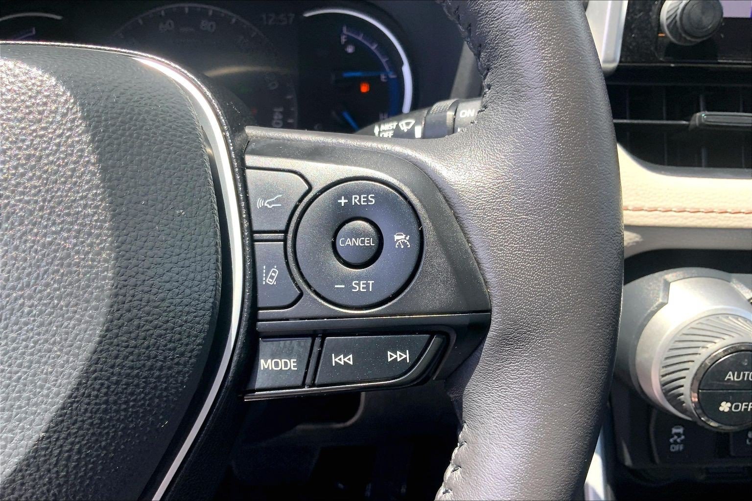 Used 2023 Toyota RAV4 XLE w/ XLE Grade Weather Package AWD/4WD image 24