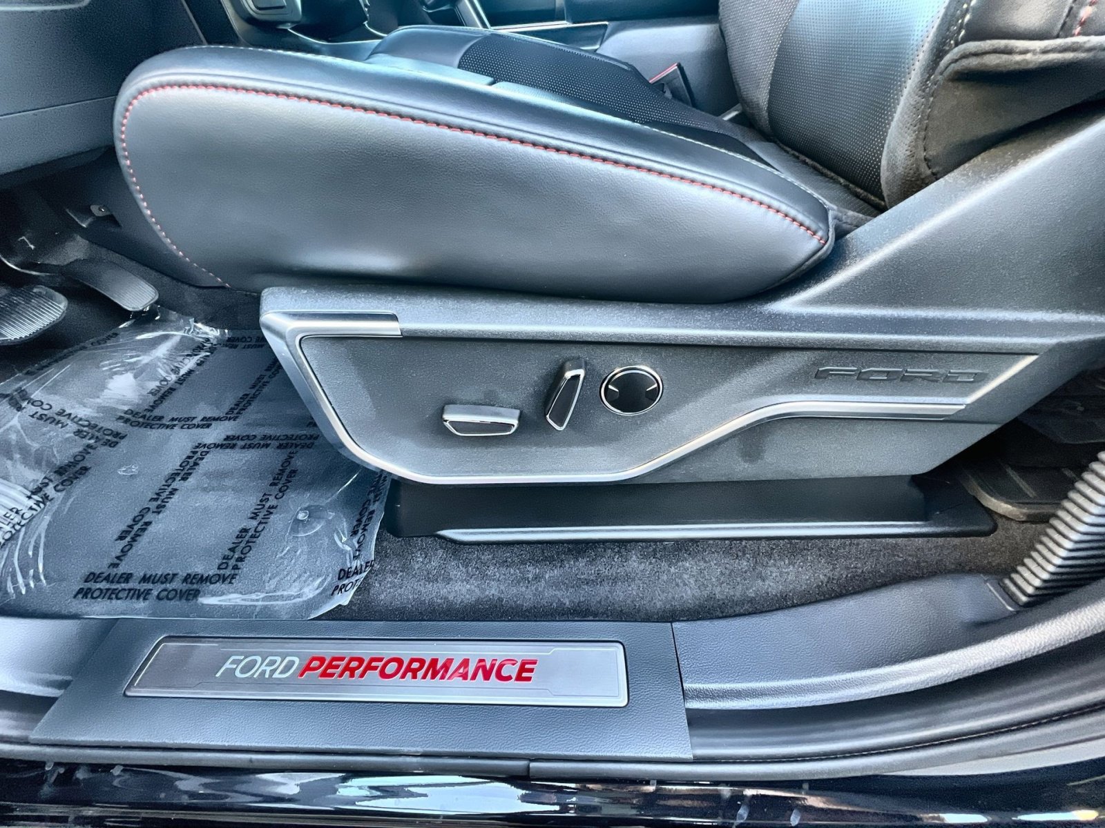 Used 2025 Ford F150 Raptor image 14