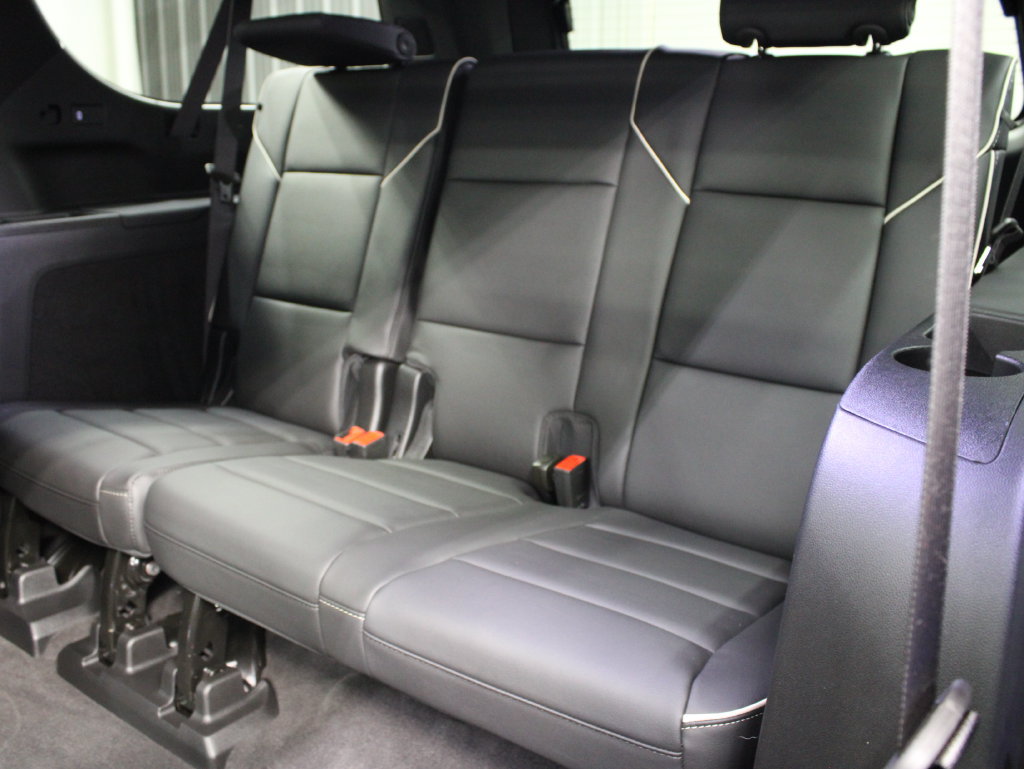 Used 2026 Cadillac Escalade ESV Sport AWD/4WD image 19