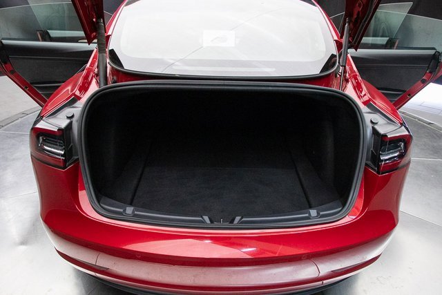 Used 2022 Tesla Model 3 Standard Range image 18