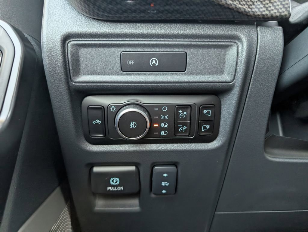 New 2025 Ford F150 Lariat w/ Equipment Group 501A Mid image 16