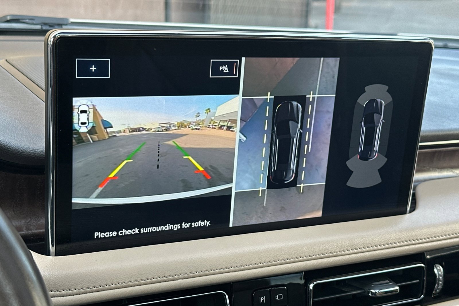 Used 2022 Lincoln Nautilus Reserve w/ Equipment Group 202A image 18