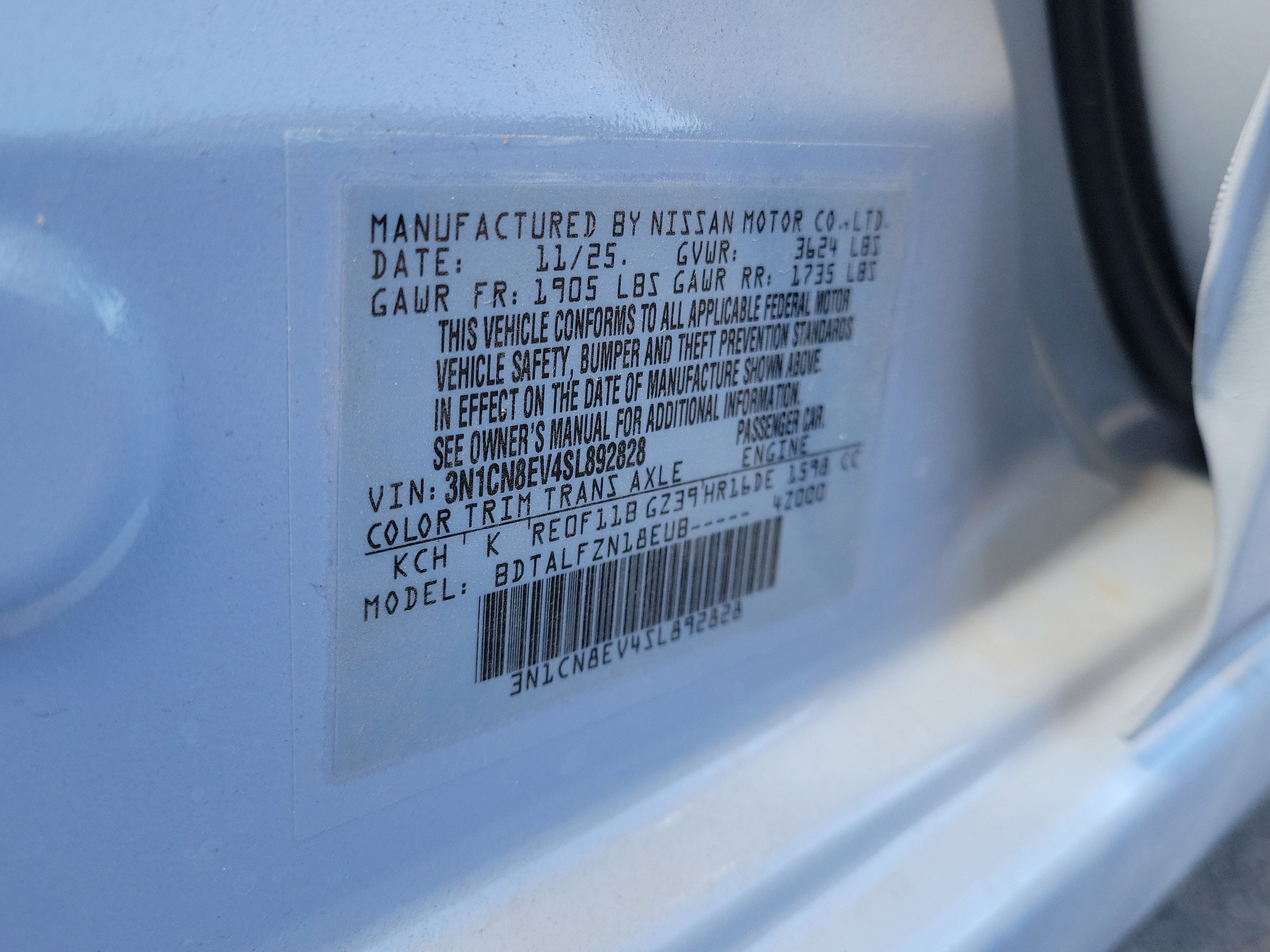 New 2025 Nissan Versa SV w/ Trunk Package FWD image 32