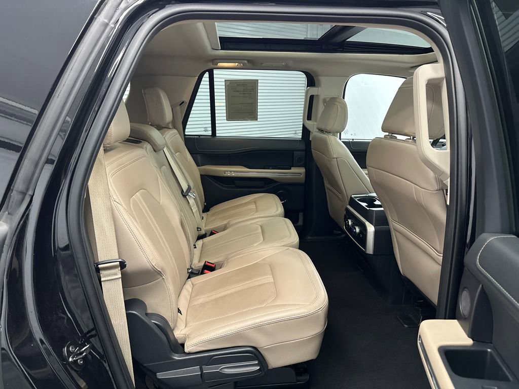 Used 2024 Ford Expedition Max Limited AWD/4WD image 17