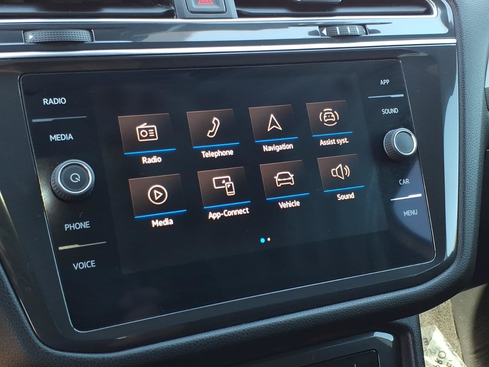 Certified 2023 Volkswagen Tiguan SE R-Line FWD image 28