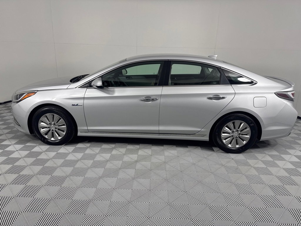 Used 2016 Hyundai Sonata SE image 8