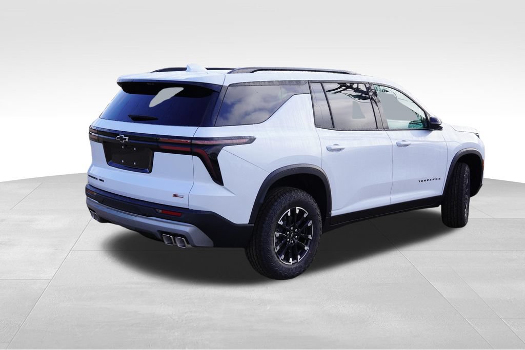 New 2026 Chevrolet Traverse Z71 w/ Driver Confidence Package AWD/4WD image 3