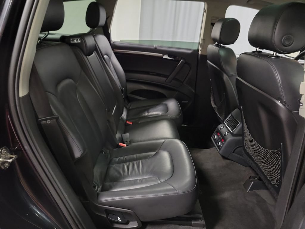 Used 2011 Audi Q7 3.0T Premium Plus AWD/4WD image 28