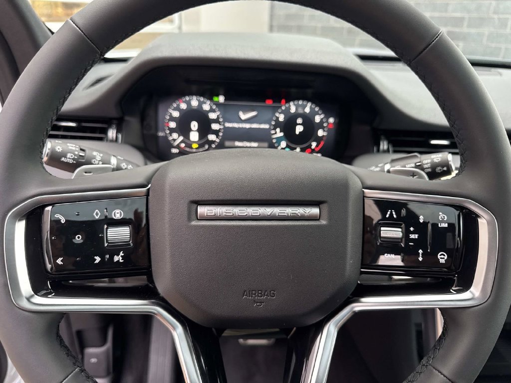 New 2026 Land Rover Discovery Sport Landmark AWD/4WD image 28