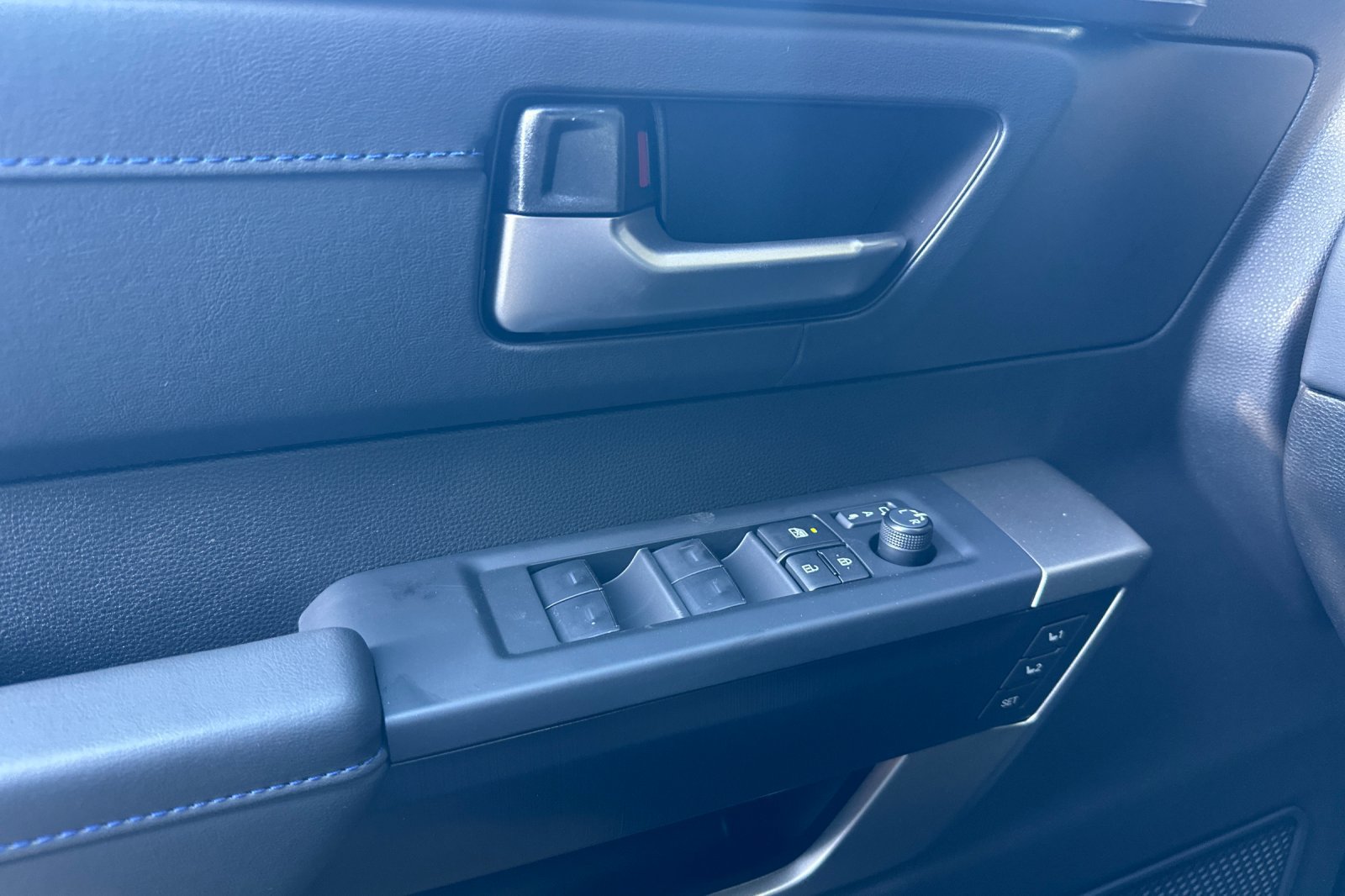 New 2026 Toyota Tundra Platinum AWD/4WD image 11