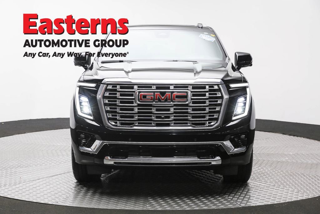 Used 2025 GMC Yukon XL Denali w/ Denali Reserve Package image 2