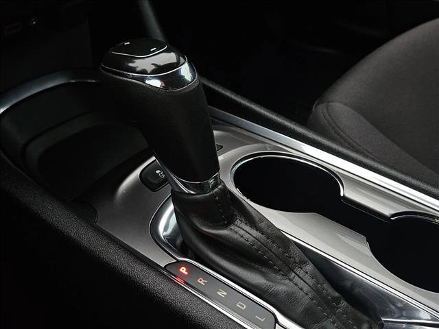 Used 2019 Chevrolet Malibu LT w/ Driver Confidence Package image 17