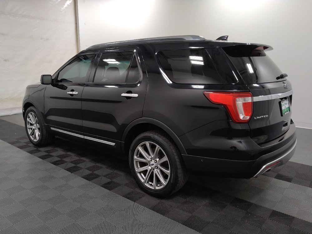 Used 2017 Ford Explorer Limited w/ Equipment Group 301A AWD/4WD image 3
