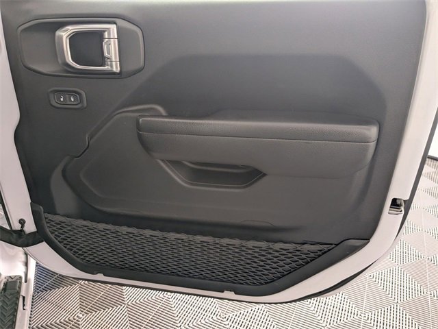 Used 2021 Jeep Wrangler Unlimited Rubicon image 32