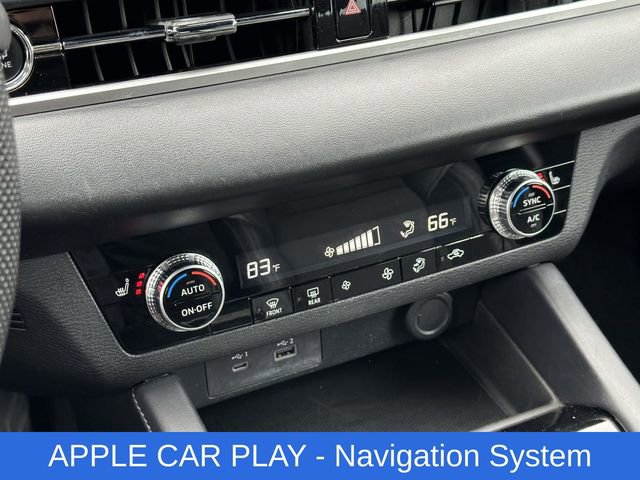 Used 2023 Mitsubishi Outlander SE Black Edition image 5