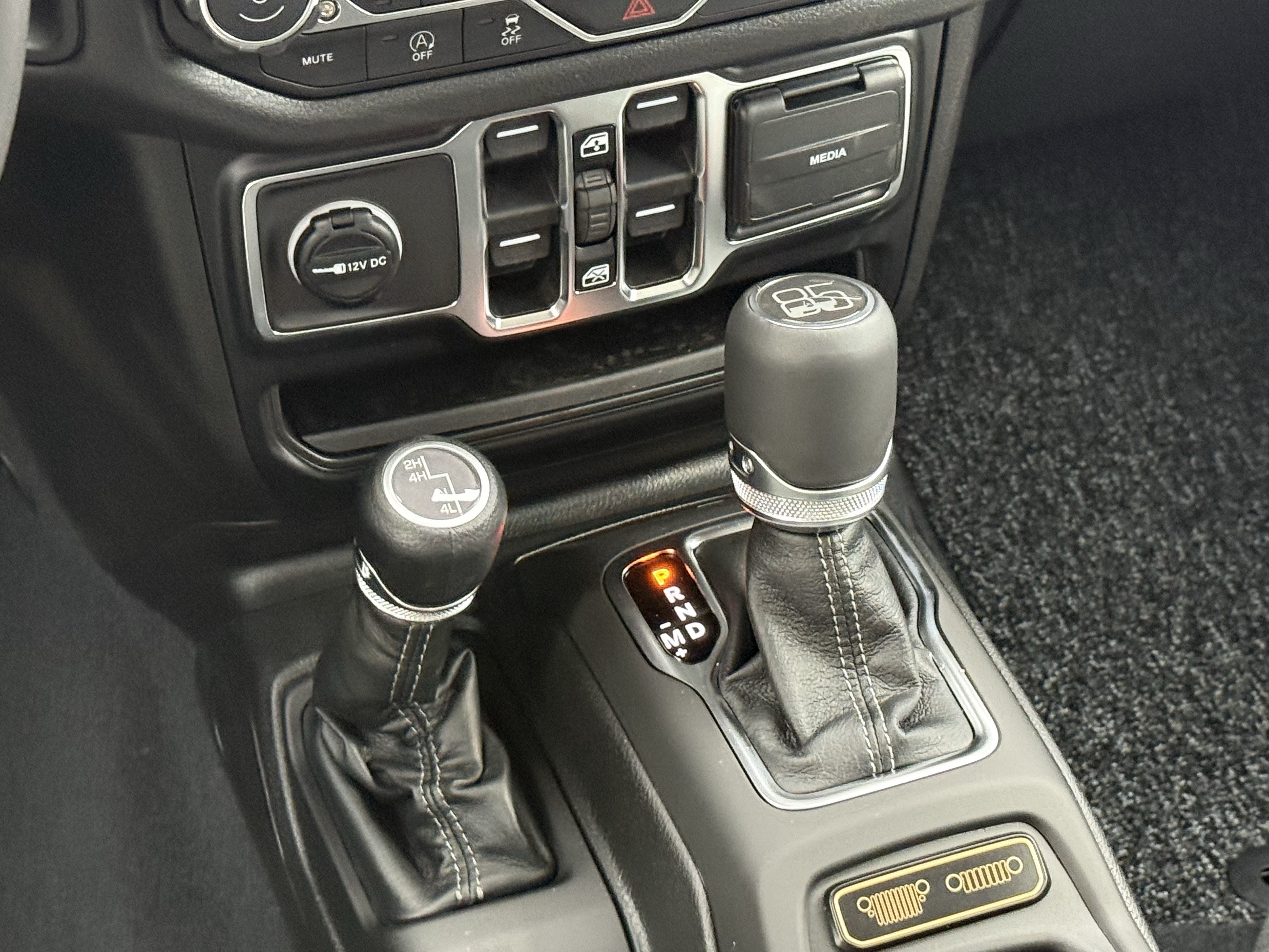 New 2026 Jeep Gladiator Sport AWD/4WD image 15