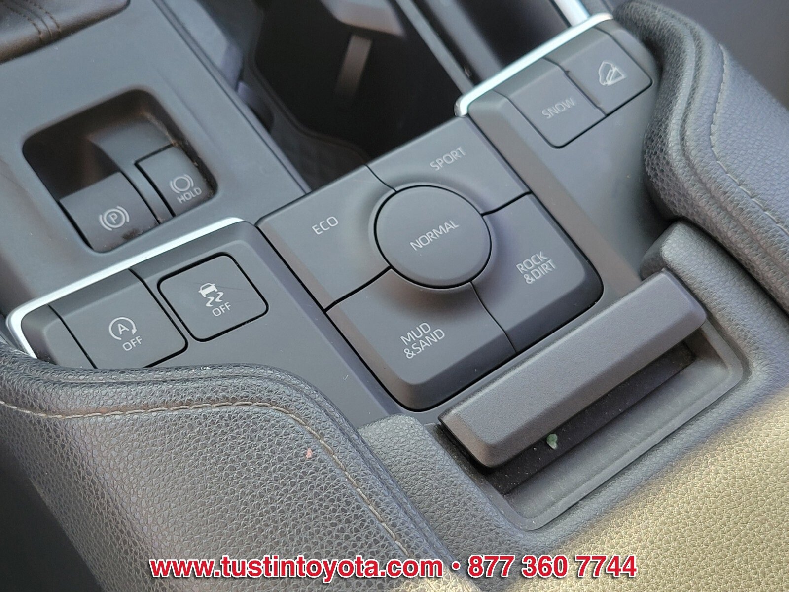 Certified 2024 Toyota Grand Highlander XLE image 27