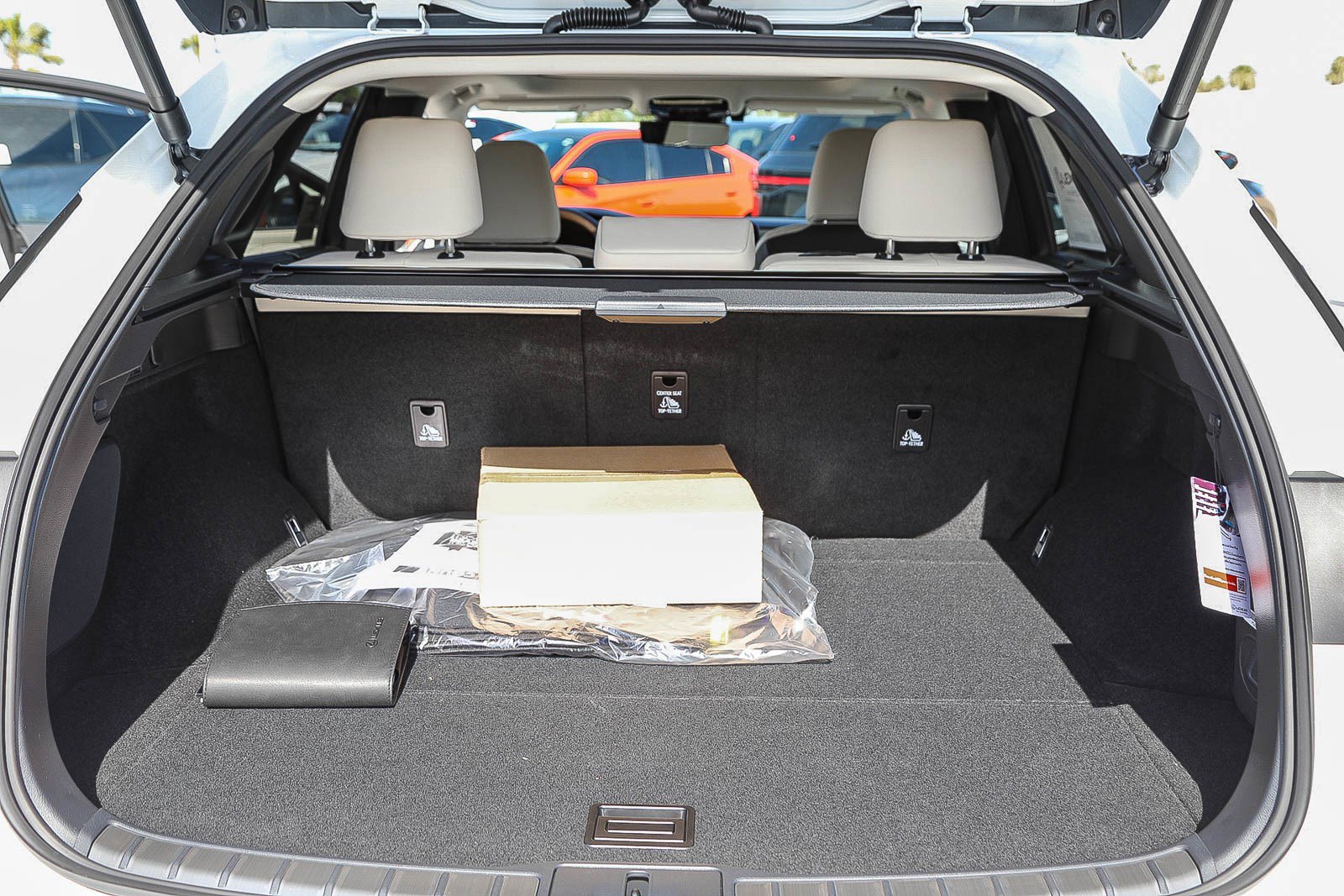 New 2026 Lexus RX 450h AWD image 25