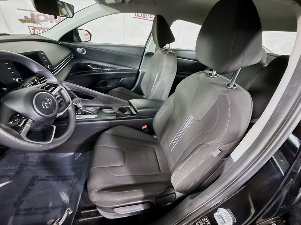 Certified 2022 Hyundai Elantra SEL FWD image 24