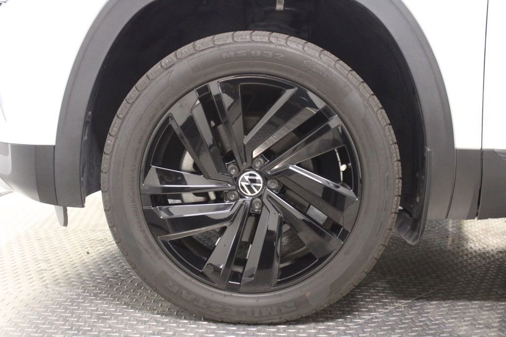 Used 2021 Volkswagen Atlas Cross Sport SE FWD image 15