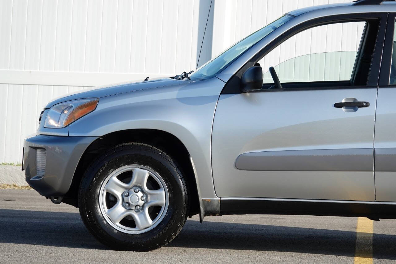 Used 2003 Toyota RAV4 4WD image 13