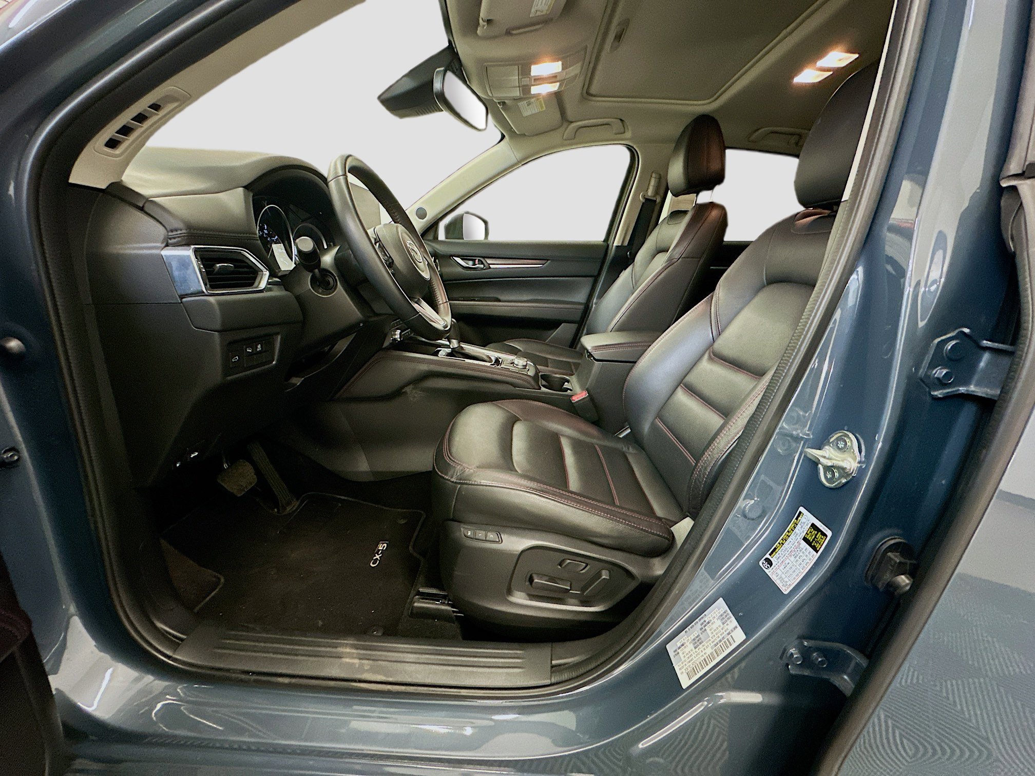 Used 2024 MAZDA CX-5 Carbon Edition image 13