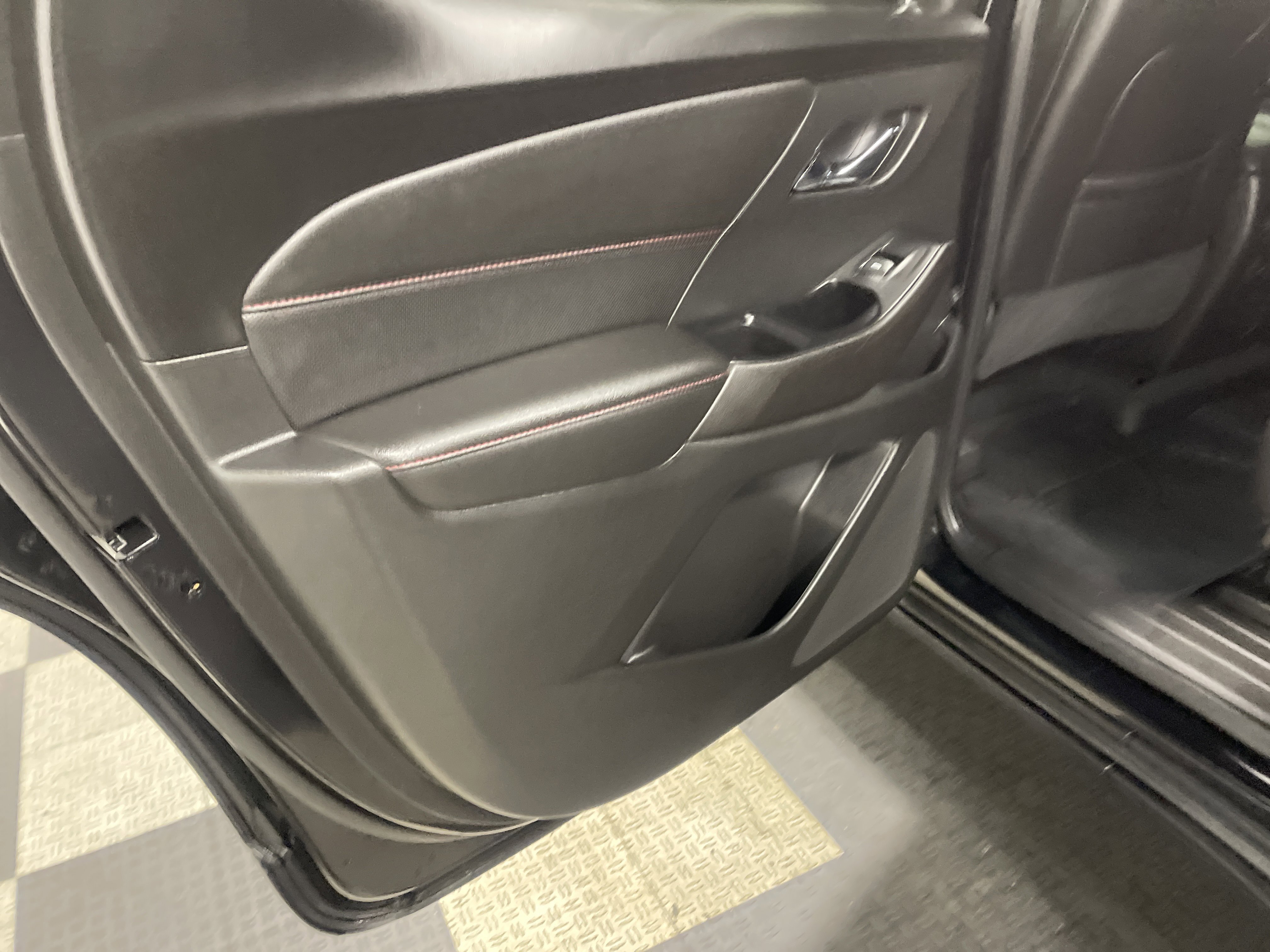 Used 2024 Chevrolet Traverse RS w/ LPO, Floor Liner Package image 15