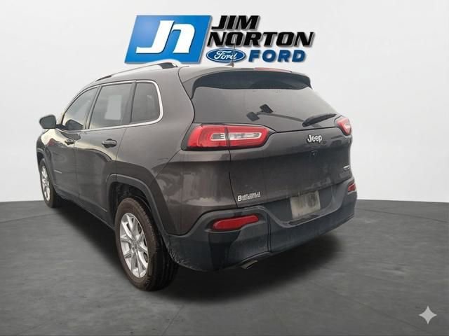 Used 2018 Jeep Cherokee Latitude Plus FWD image 7