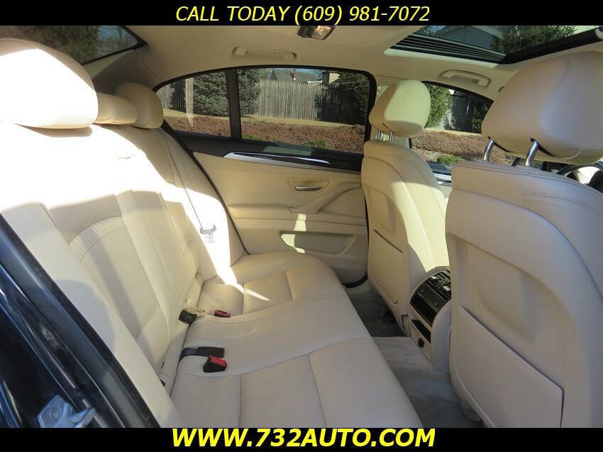 Used 2015 BMW 528i xDrive Sedan AWD/4WD image 31