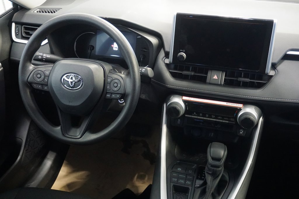 New 2025 Toyota RAV4 LE image 27