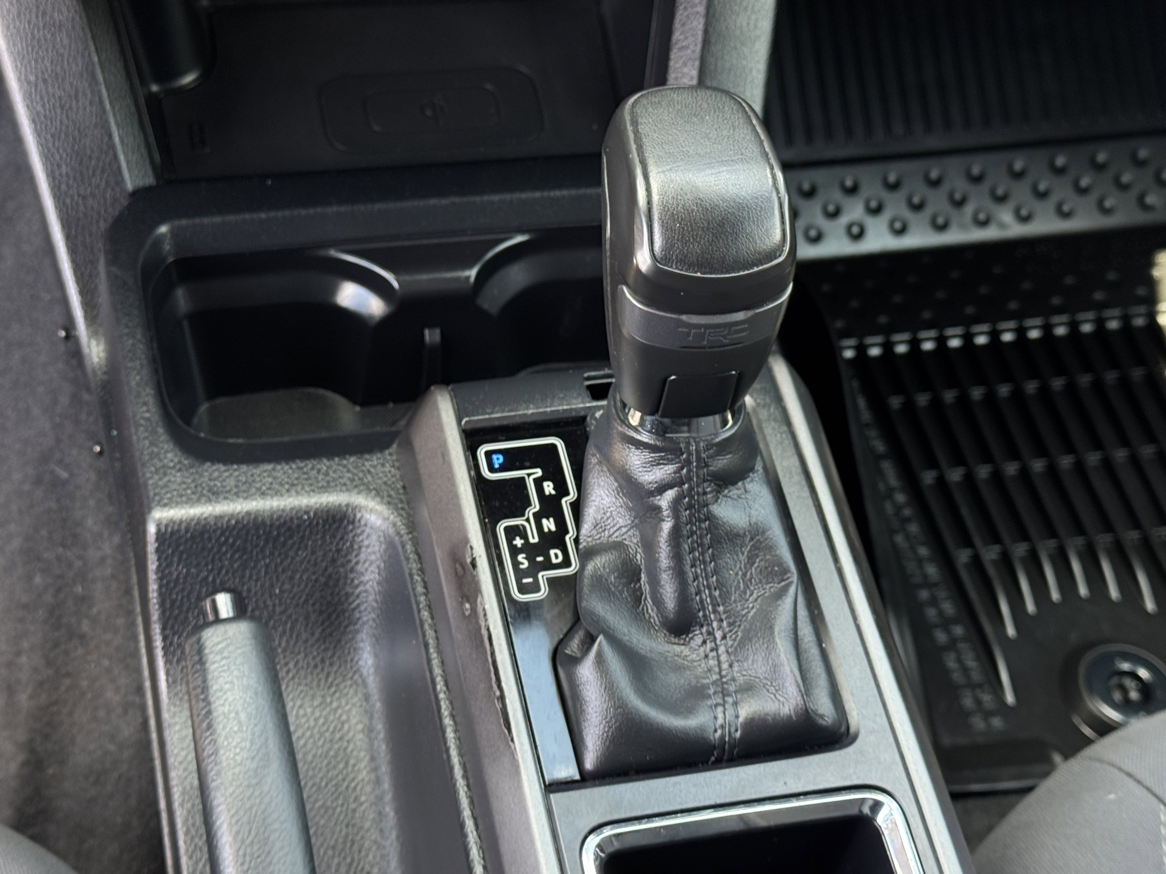 Used 2019 Toyota Tacoma TRD Sport image 19