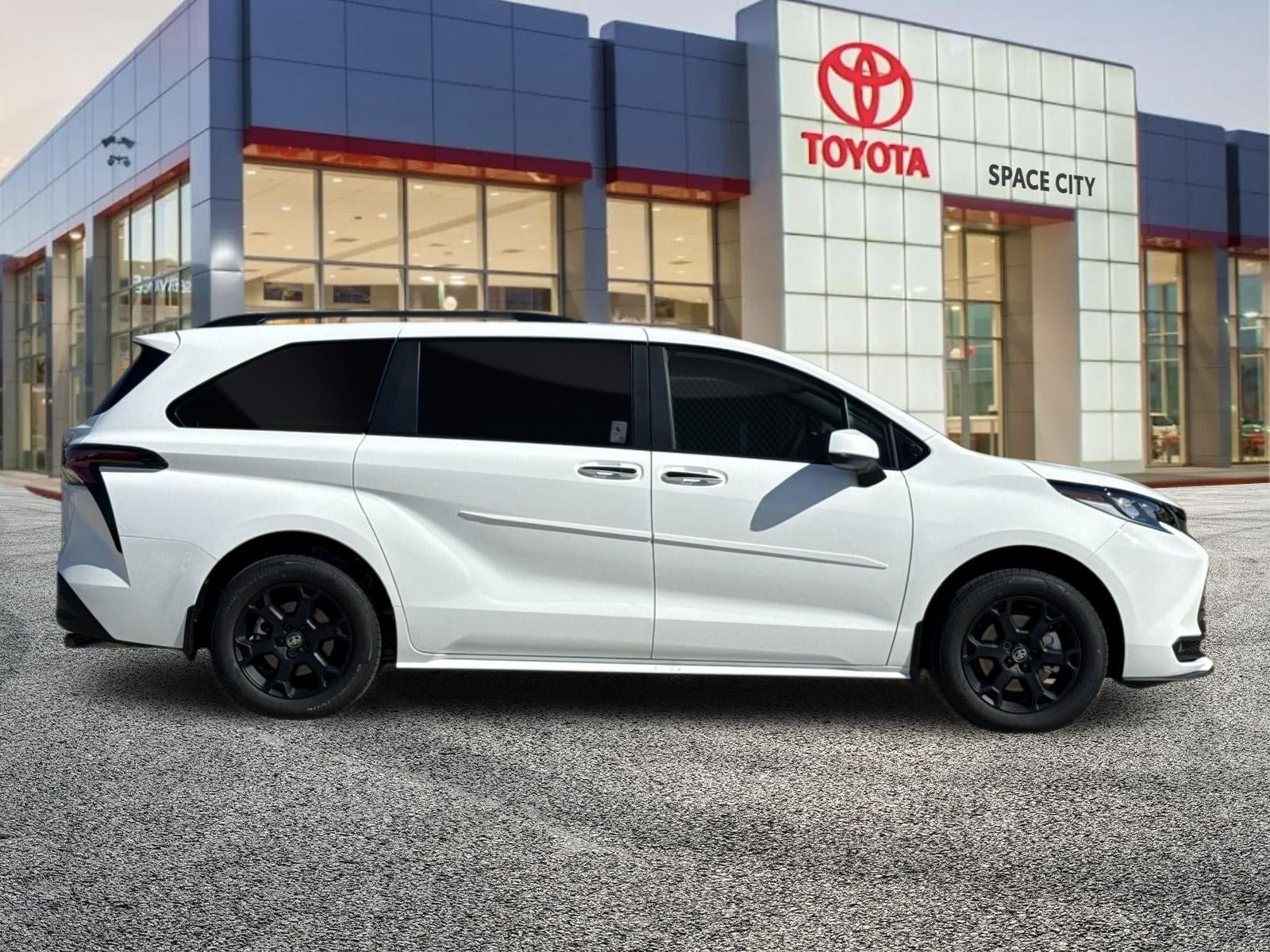 New 2026 Toyota Sienna XLE Woodland Edition AWD/4WD image 7