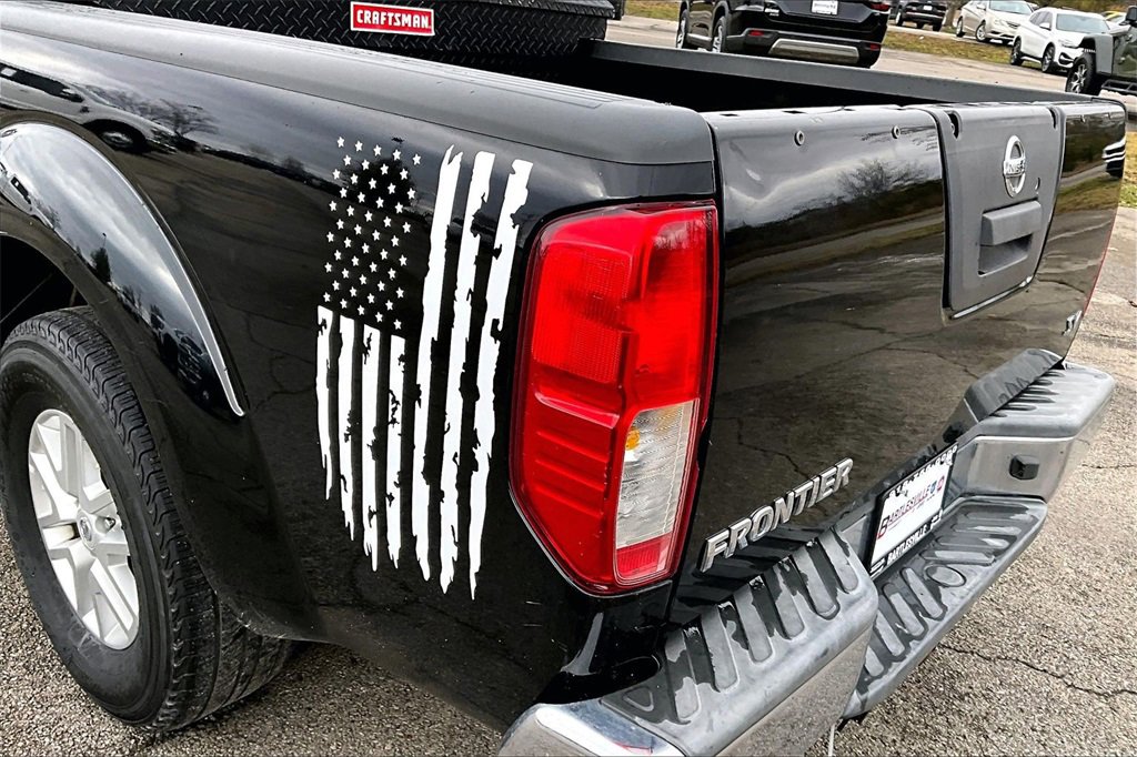 Used 2015 Nissan Frontier SV image 27
